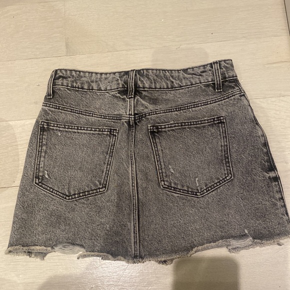 Zara Denim Mini Skirt Size Small - Picture 2 of 5